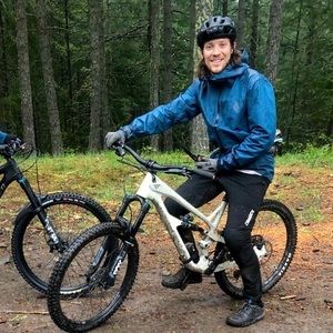 Meet your Posher, Simon